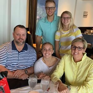 Meet your Posher, Robert